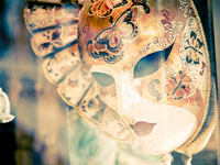 Small Group Tour: Decorate Your Own Venice Carnival Mask 4:00PM