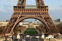 Shared Tour: Eiffel Tower Dinner at Madame Brasserie + Seine Cruise + Moulin Rouge with Glass of Champagne