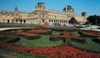 Small Group Tour: Versailles and Louvre Guided Tour without Lunch by Minibus