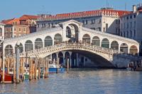 Shared Tour: Discover Venice Walking 4:00PM - Summer