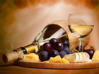 Small Group Tour: Wine and Cheese Tasting in Paris- Monday to Friday