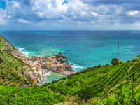 Shared Tour: Cinque Terre from Milan 'La Via dell'Amore' - Bus Tour