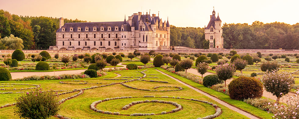 France's Chenonceau Castle and surrounding gardens