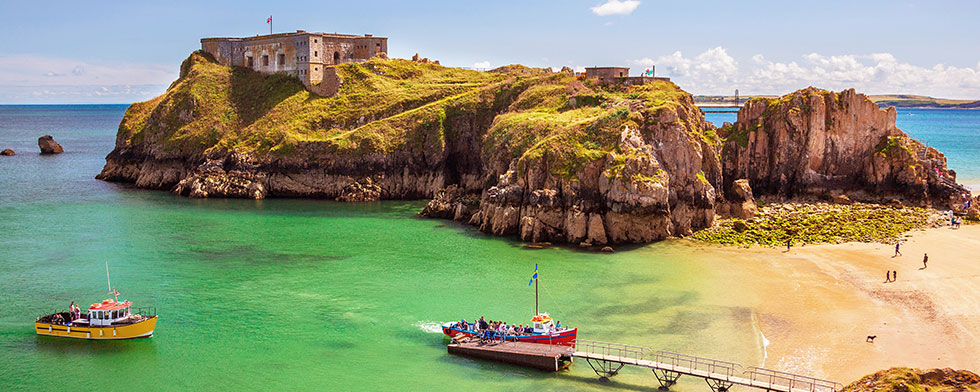Green water and rocky islands on the Pembrokeshire Coast in Wales